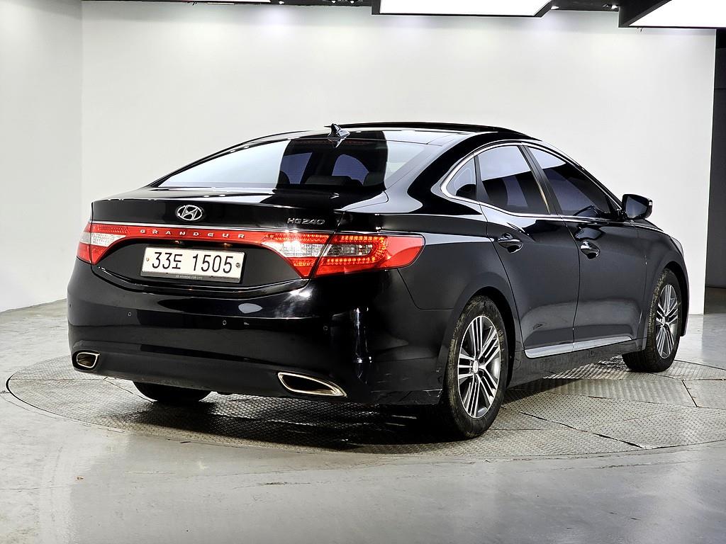 HYUNDAI Grandeur - Vista 4