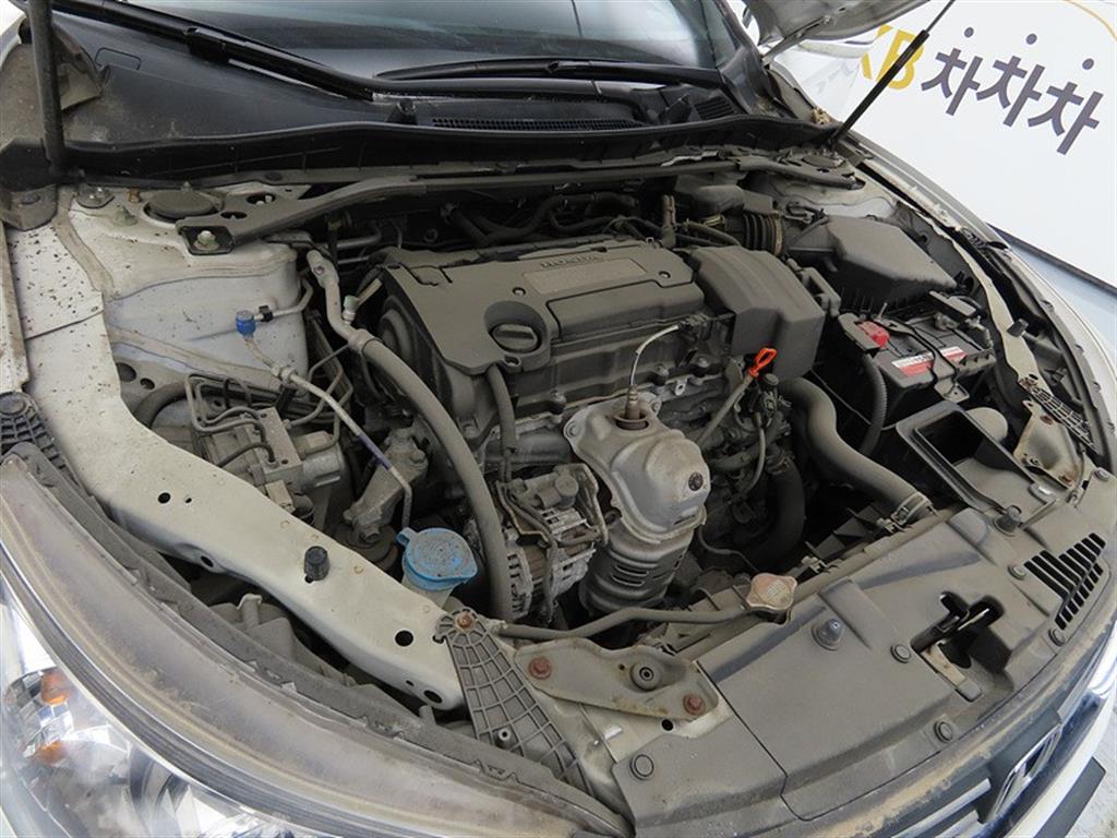 Honda Accord 2013 the color of pearl - Importación desde Corea - HF Imports Iquique - Foto 20