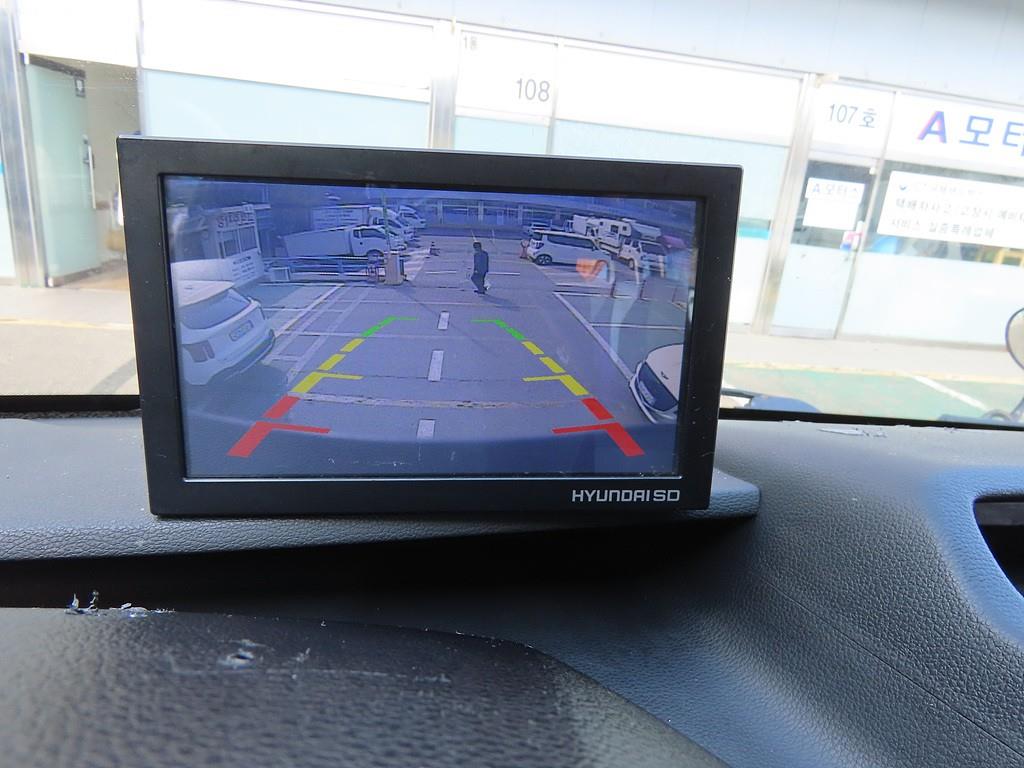 HYUNDAI Solati - Vista 12