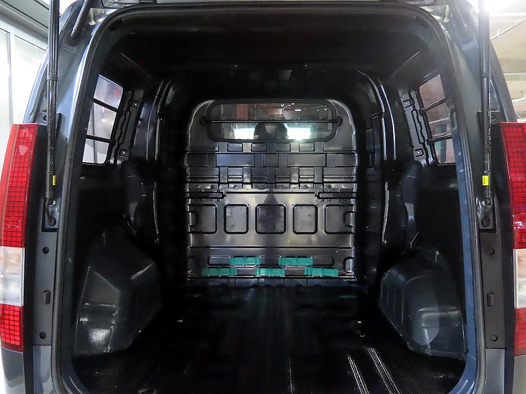 HYUNDAI Staria 2023 Gris - Importación desde Corea - HF Imports Iquique - Foto 17