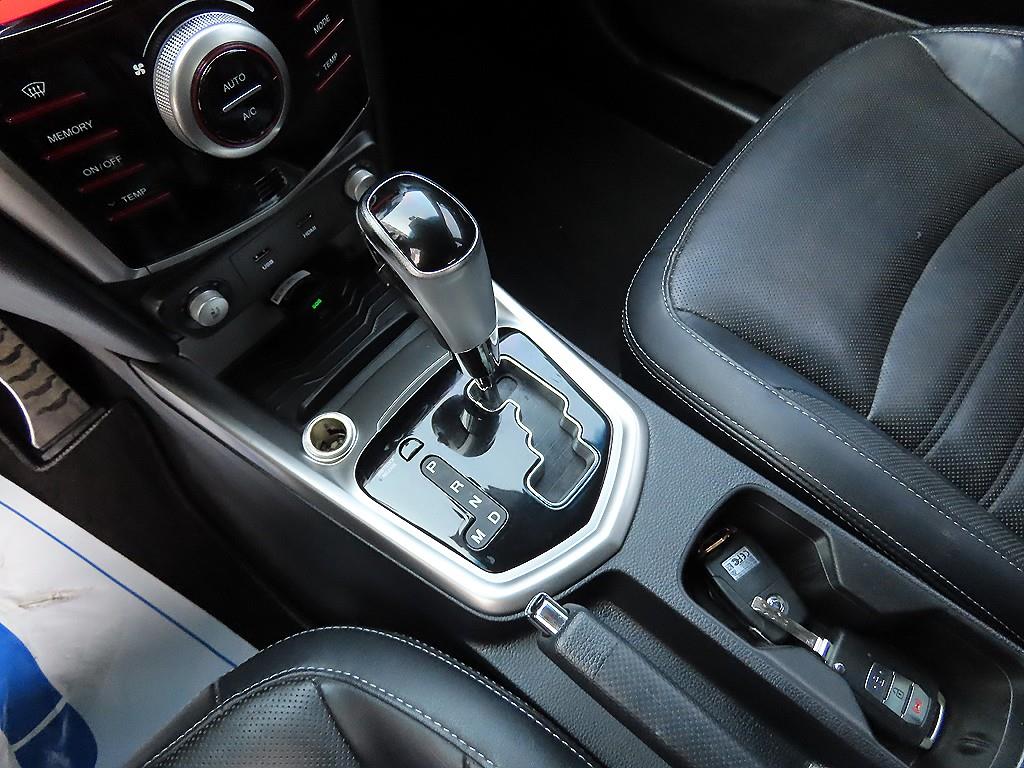 Ssangyong Tivoli - Vista 10