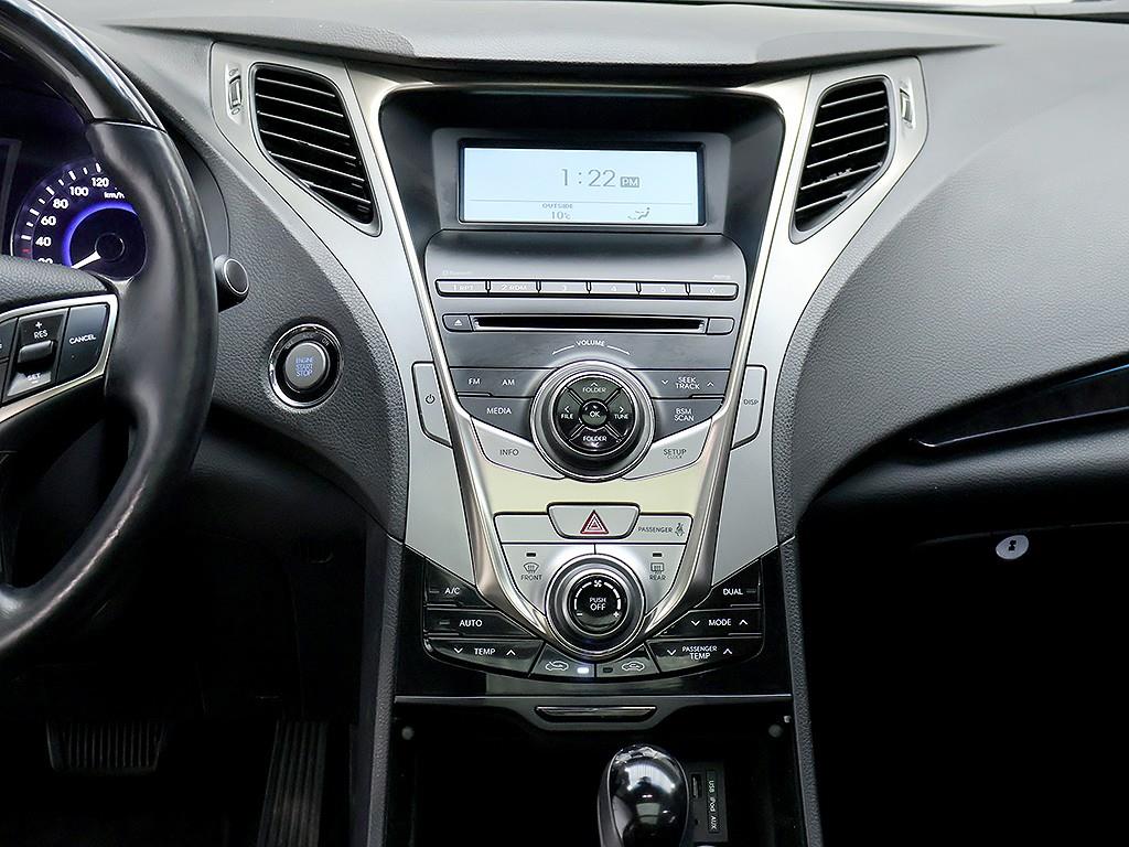 HYUNDAI Grandeur 2012 Negro - Importación desde Corea - HF Imports Iquique - Foto 9