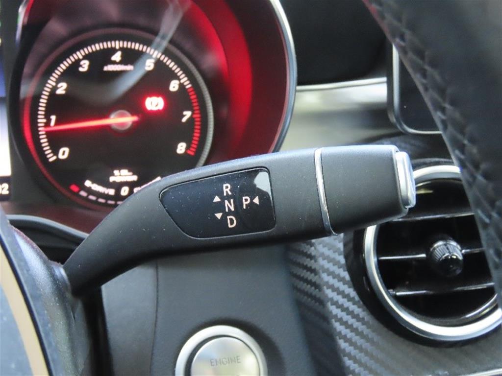 Mercedes Benz GLC Class - Vista 11