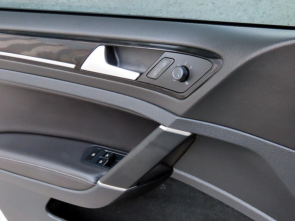 Volkswagen Golf - Vista 11