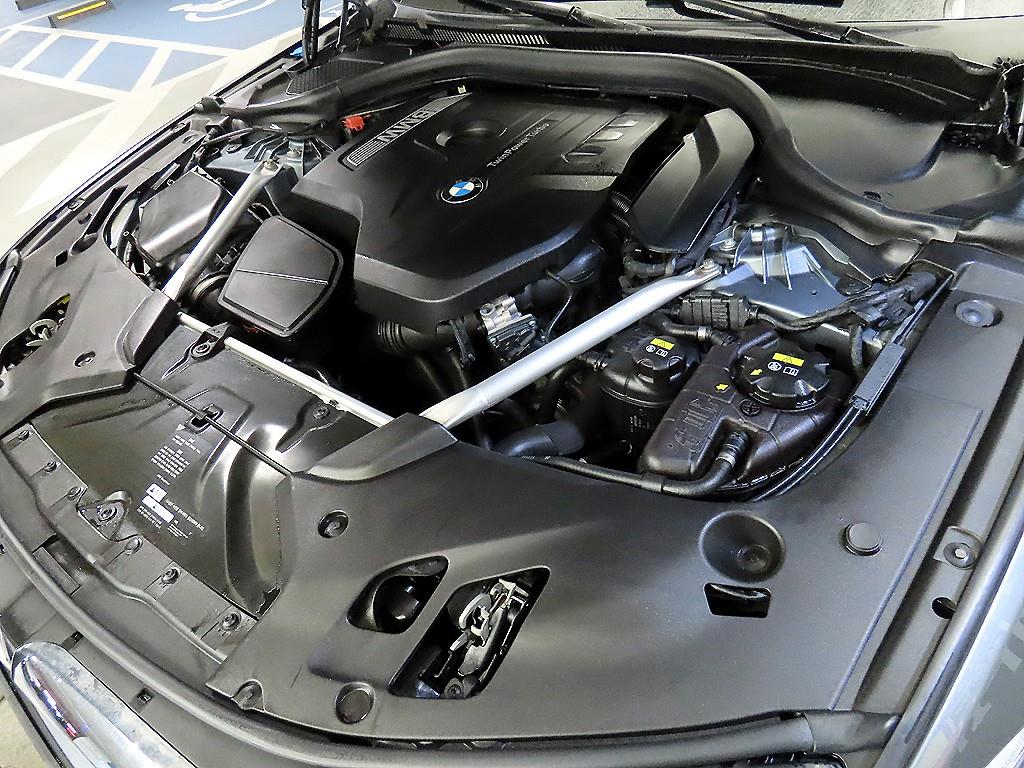 BMW 5 Series 2018 Gris - Importación desde Corea - HF Imports Iquique - Foto 19