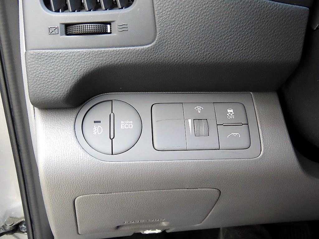 HYUNDAI Starex 2019 Plateado - Importación desde Corea - HF Imports Iquique - Foto 13