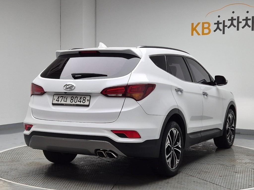 HYUNDAI Santa Fe - Vista 3