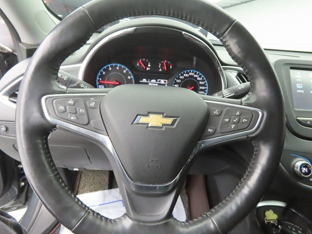 Chevrolet Malibu - Vista 8