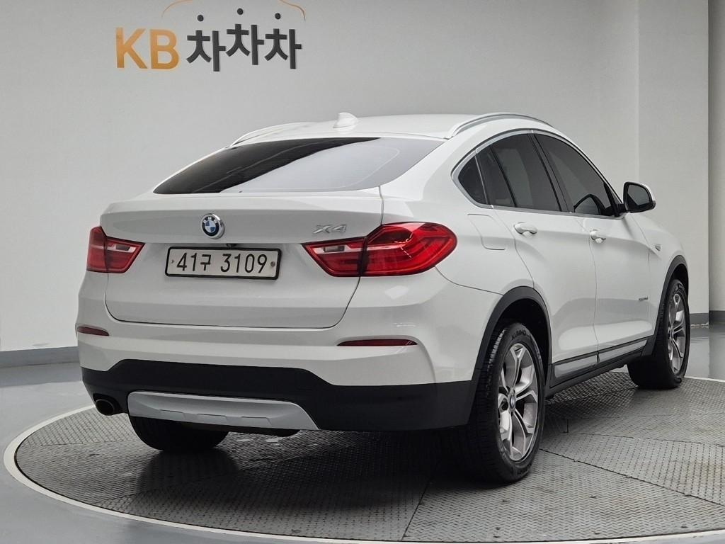 BMW X4 - Vista 4