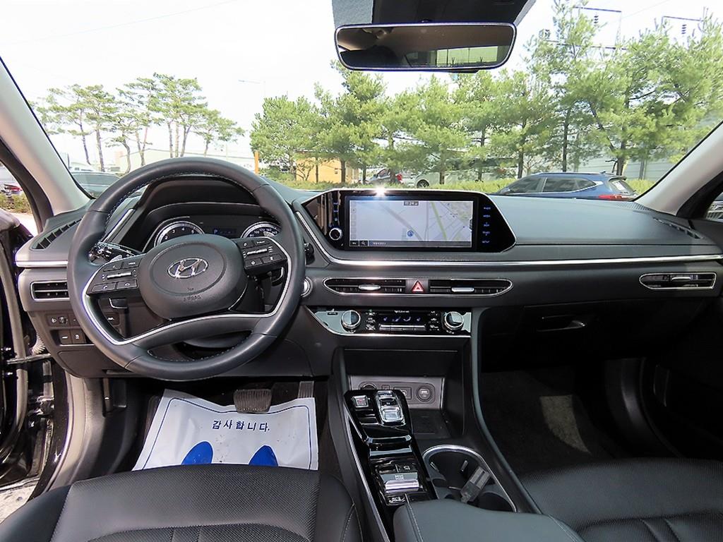 HYUNDAI Sonata - Vista 7