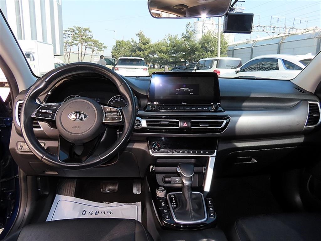 KIA Seltos - Vista 7