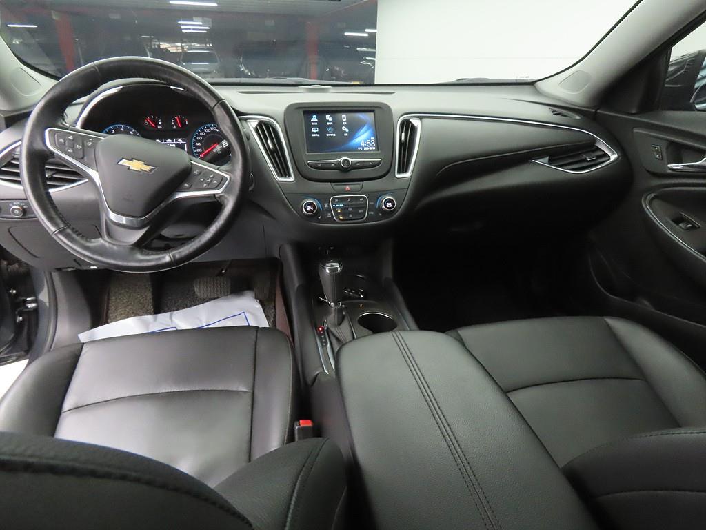 Chevrolet Malibu - Vista 7