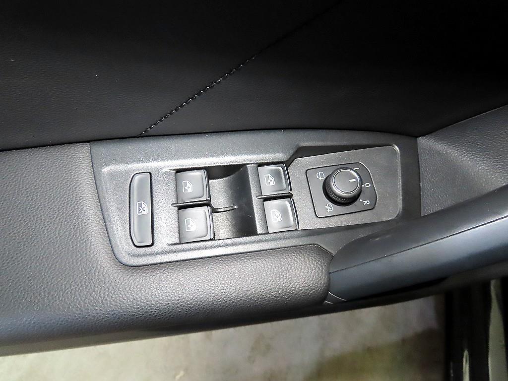 Volkswagen Tiguan 2021 Gris - Importación desde Corea - HF Imports Iquique - Foto 13