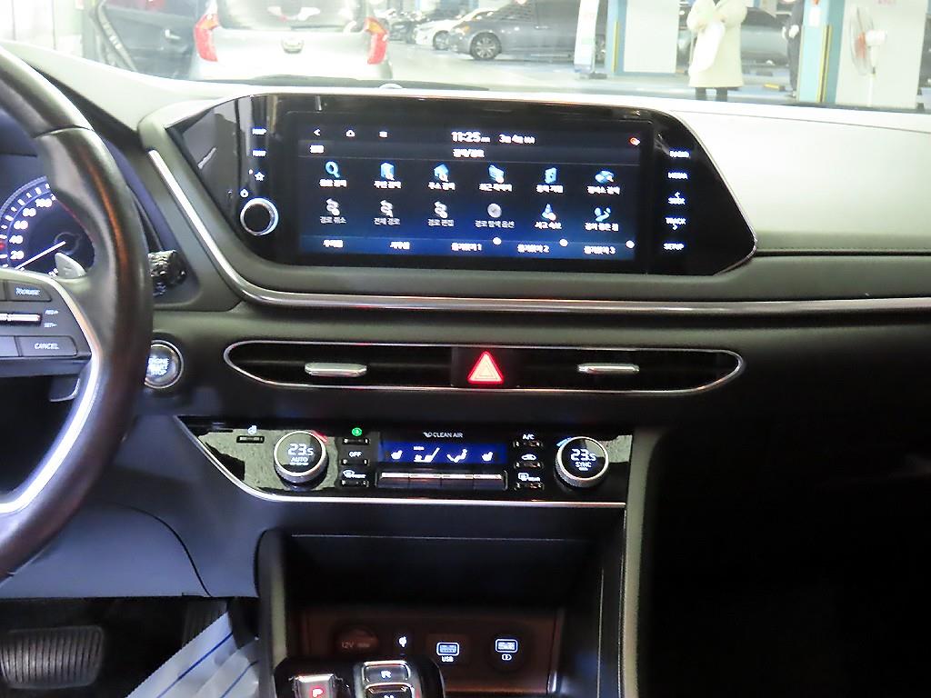 HYUNDAI Sonata - Vista 11