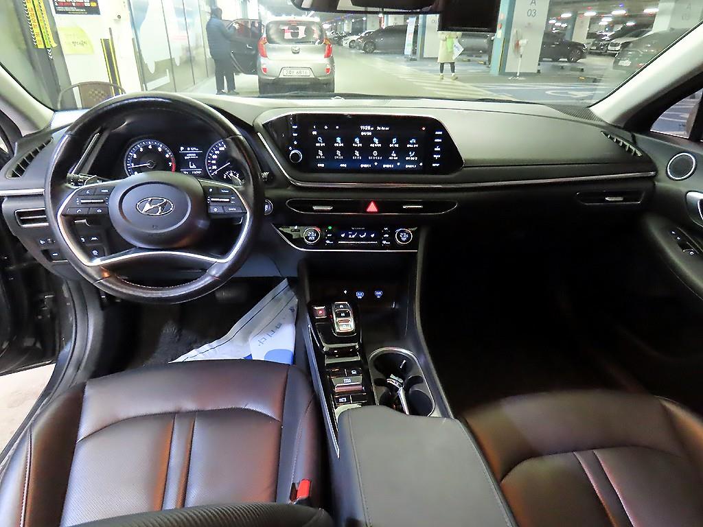 HYUNDAI Sonata - Vista 10