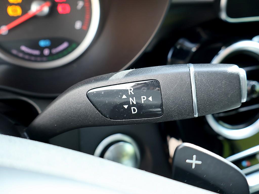 Mercedes Benz GLC Class 2019 Blanco - Importación desde Corea - HF Imports Iquique - Foto 7