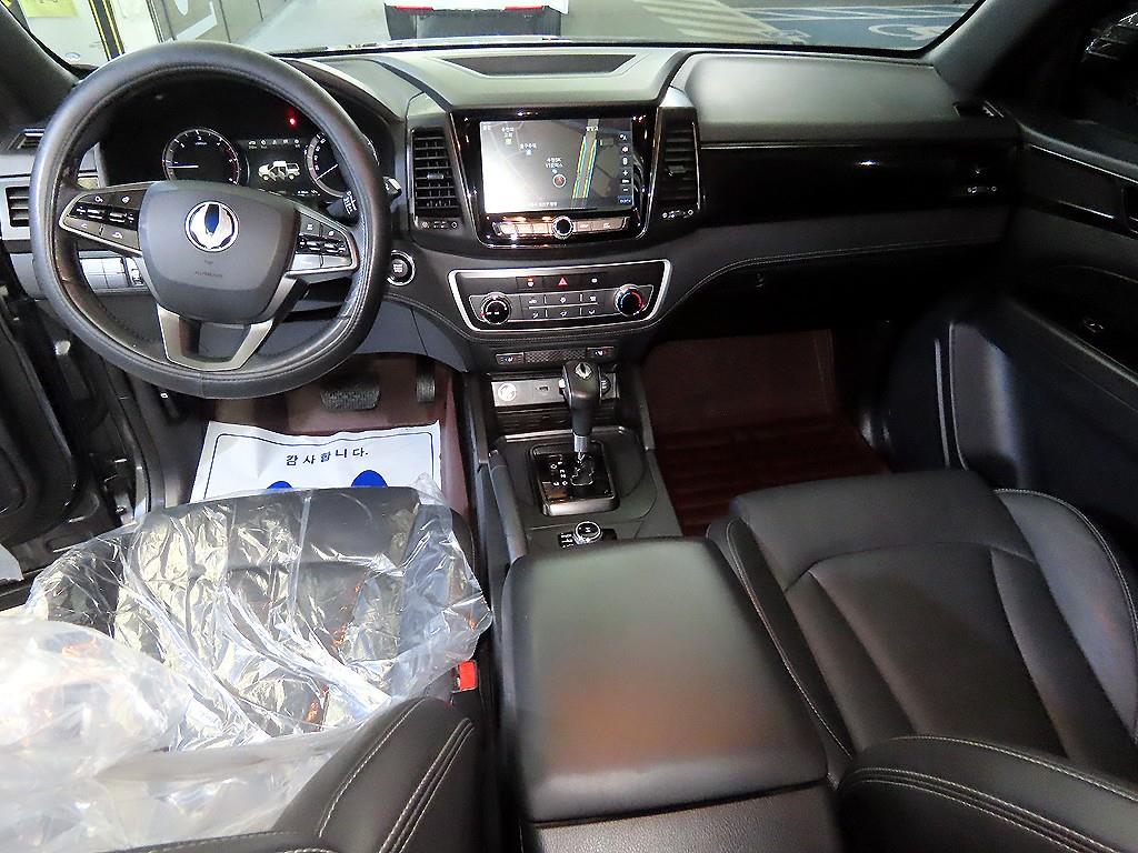 Ssangyong Rexton - Vista 10