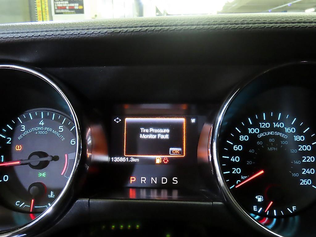 Ford Mustang - Vista 9