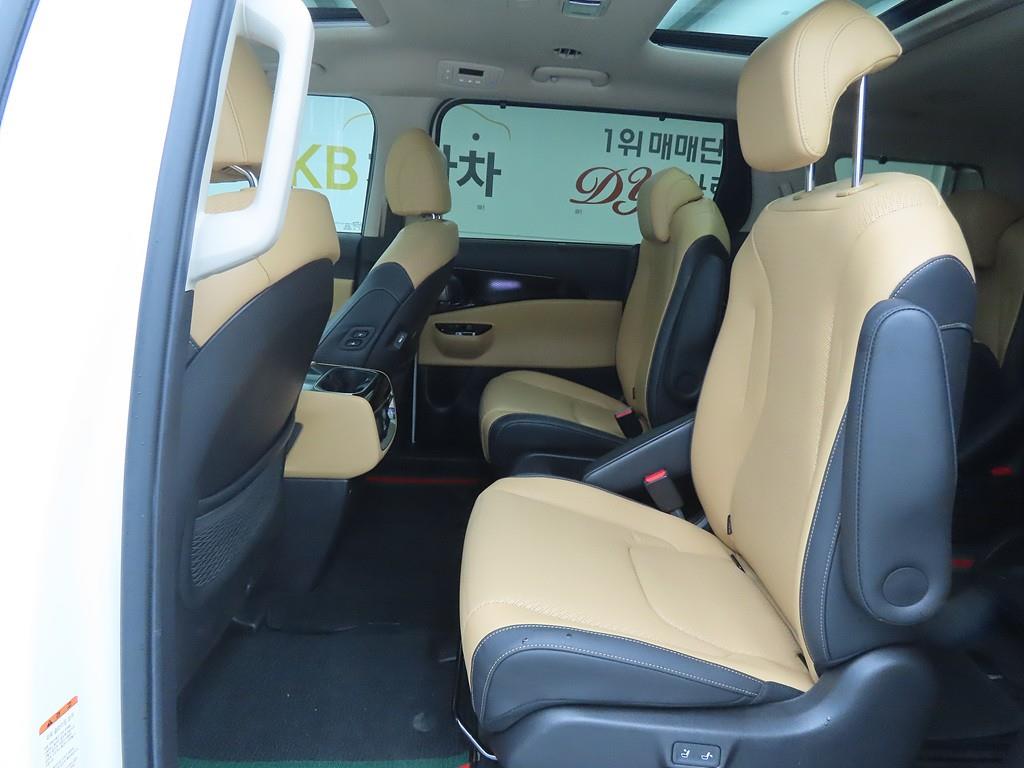 KIA Carnival - Vista 6