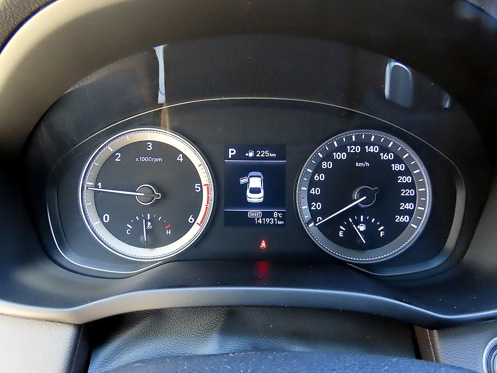 HYUNDAI Grandeur - Vista 9