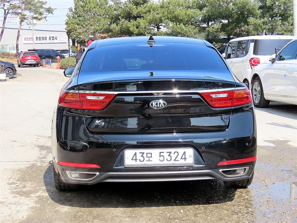 KIA K7 - Vista 4