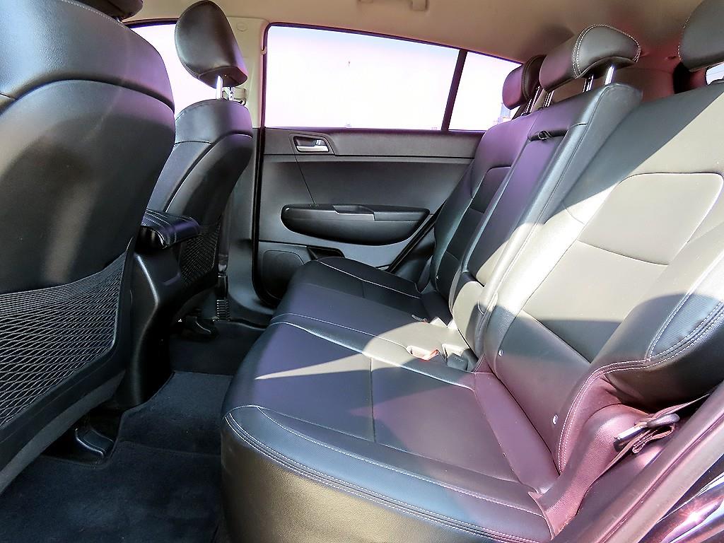 KIA Sportage - Vista 6