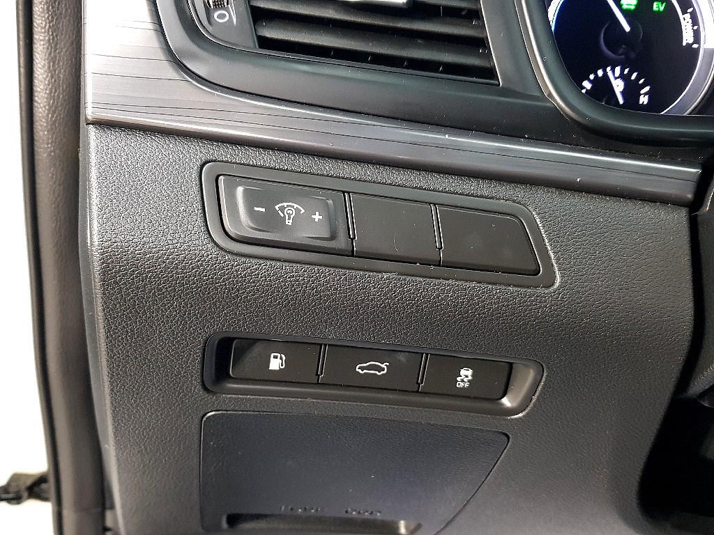 HYUNDAI Sonata - Vista 11