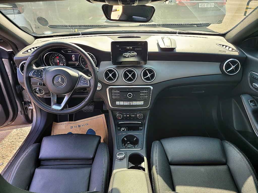 Mercedes Benz CLA Class - Vista 5