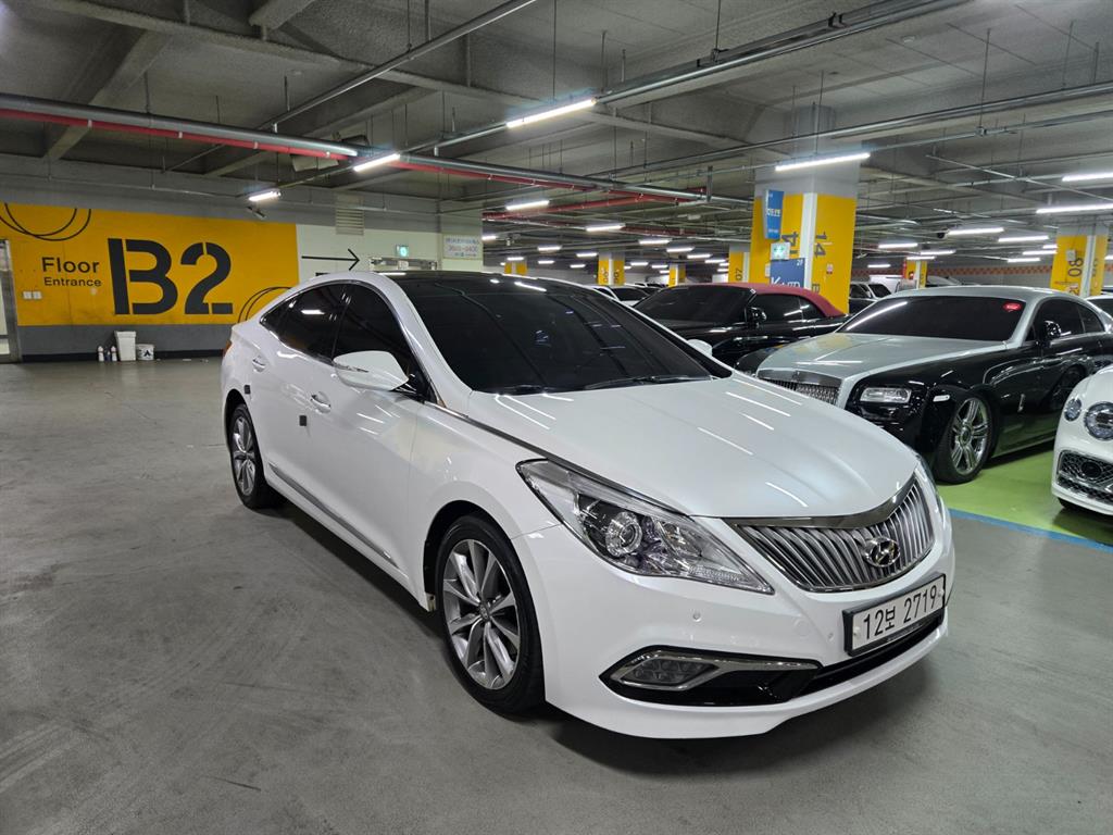 HYUNDAI Grandeur - Vista 2