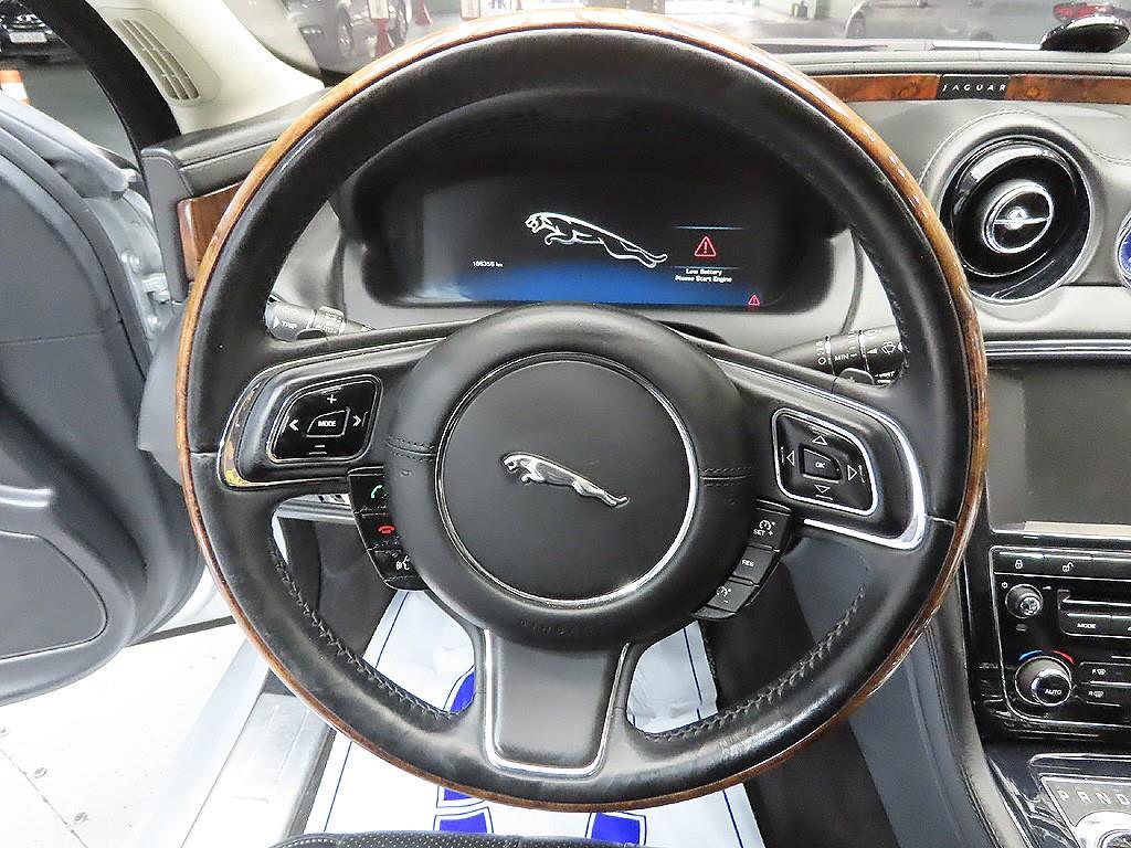 Jaguar XJ 2013 Plateado - Importación desde Corea - HF Imports Iquique - Foto 10