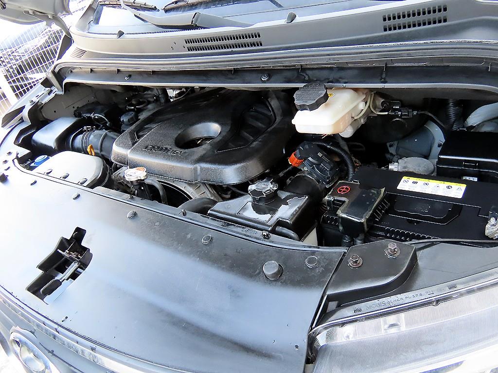 HYUNDAI Starex 2019 Plateado - Importación desde Corea - HF Imports Iquique - Foto 17