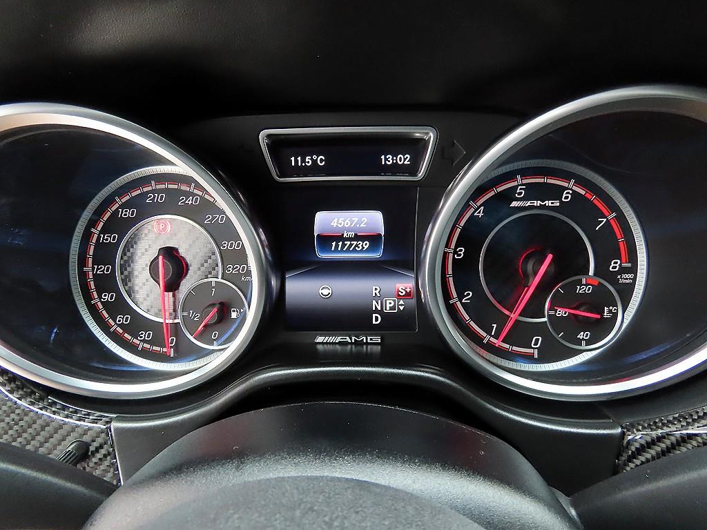 Mercedes Benz GLE Class - Vista 9