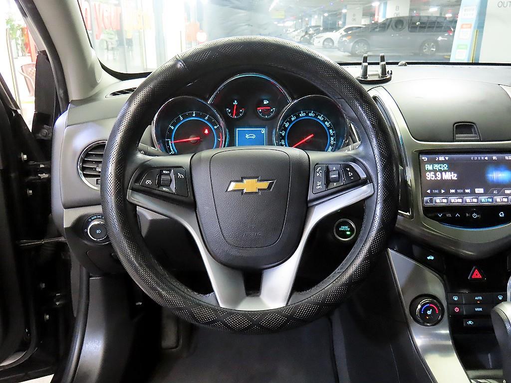 Chevrolet Cruise - Vista 8