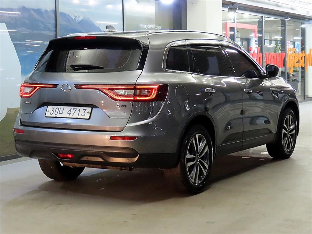 SAMSUNG QM6 - Vista 4