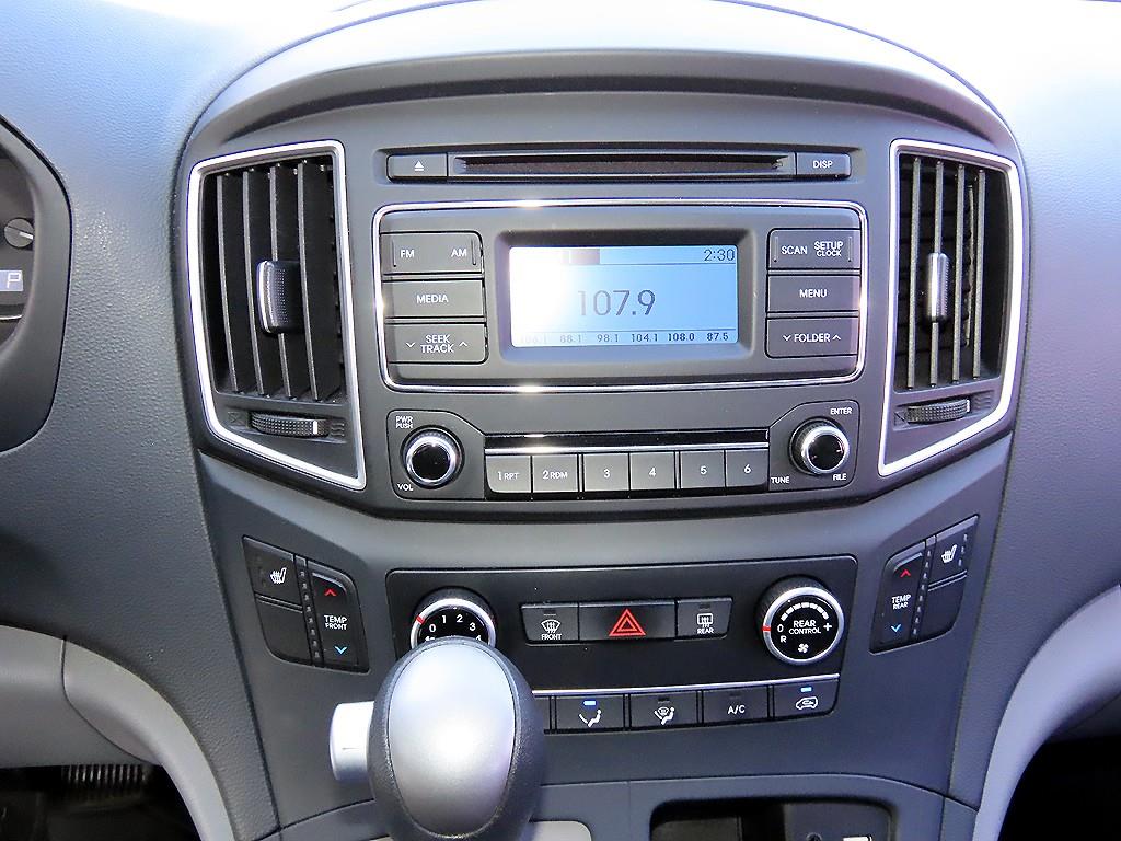 HYUNDAI Starex 2019 Plateado - Importación desde Corea - HF Imports Iquique - Foto 14