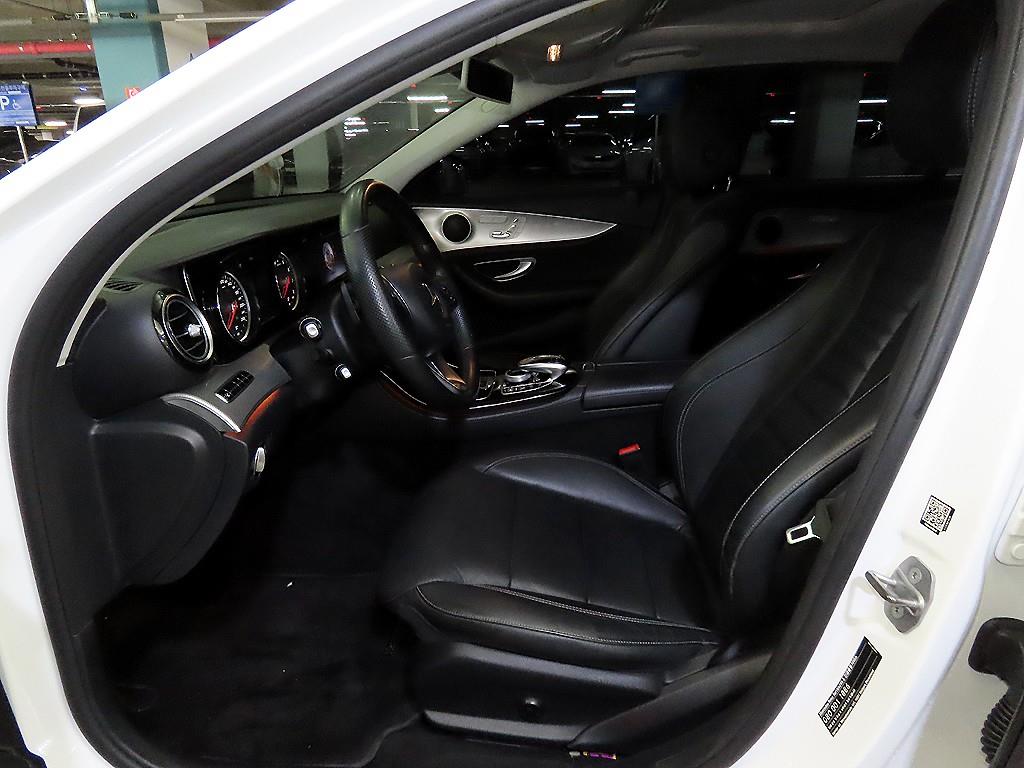 Mercedes Benz E class - Vista 6