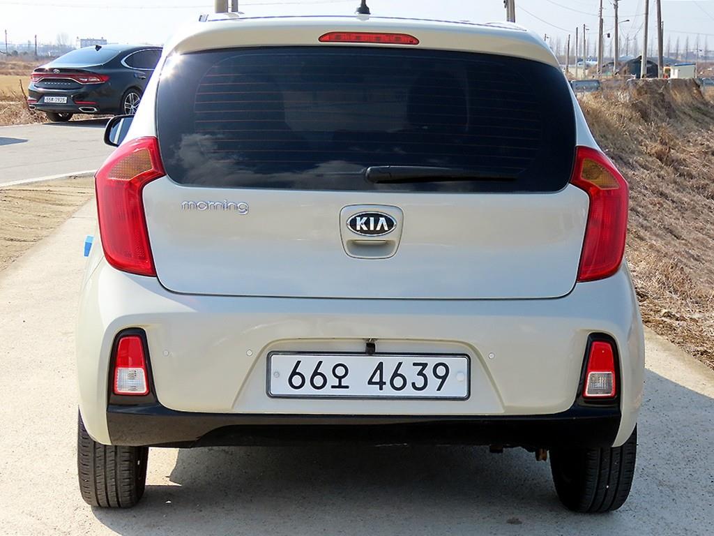 KIA Morning - Vista 4