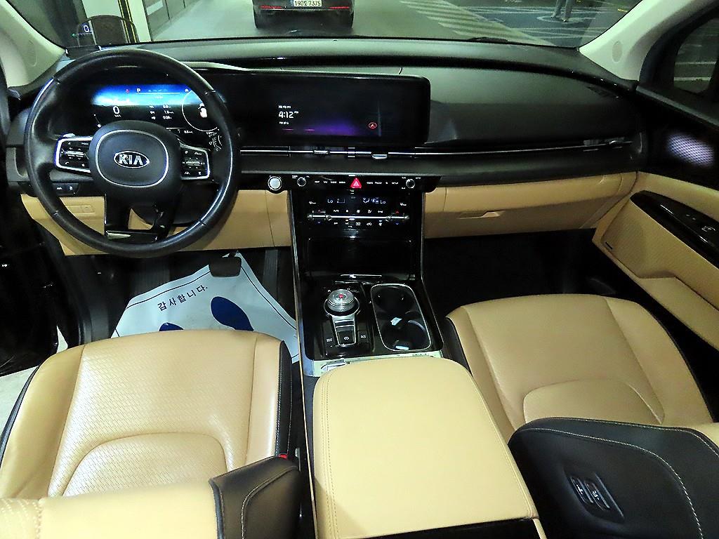 KIA Carnival - Vista 10