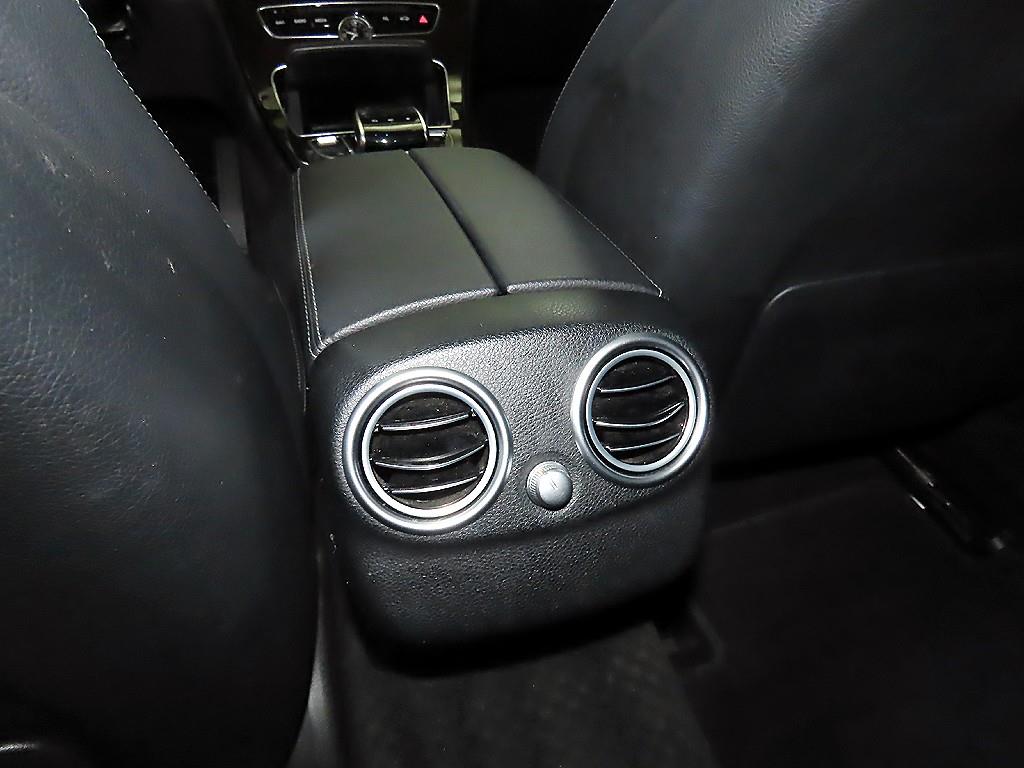 Mercedes Benz C Class 2018 Blanco - Importación desde Corea - HF Imports Iquique - Foto 16