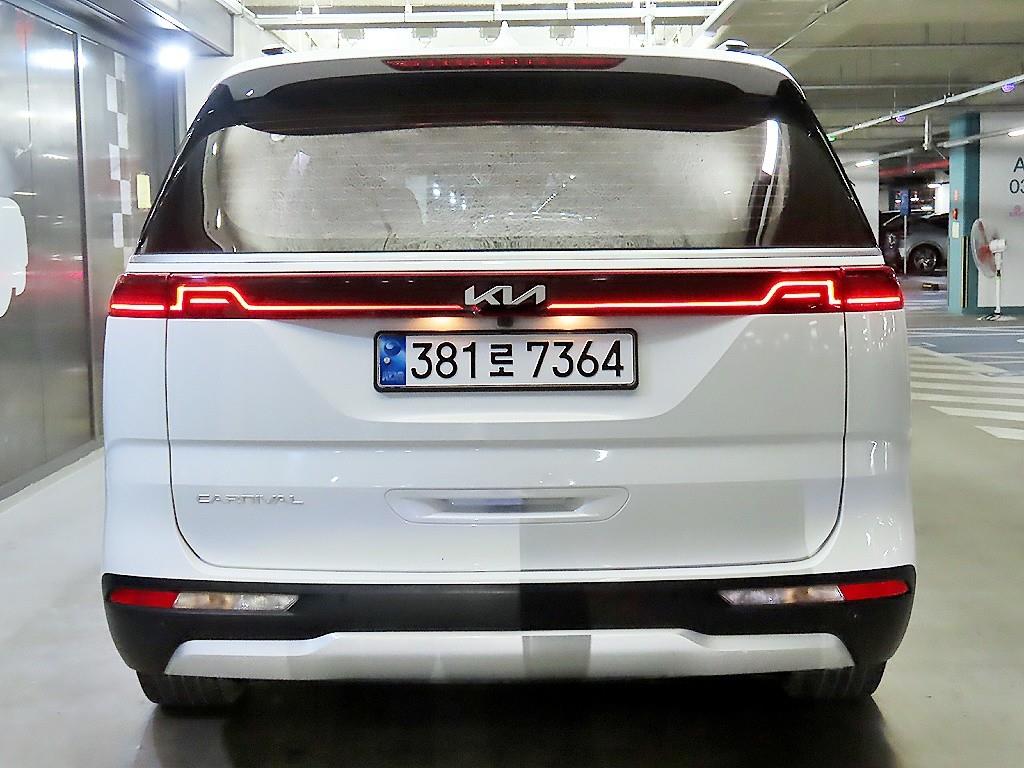 KIA Carnival - Vista 5