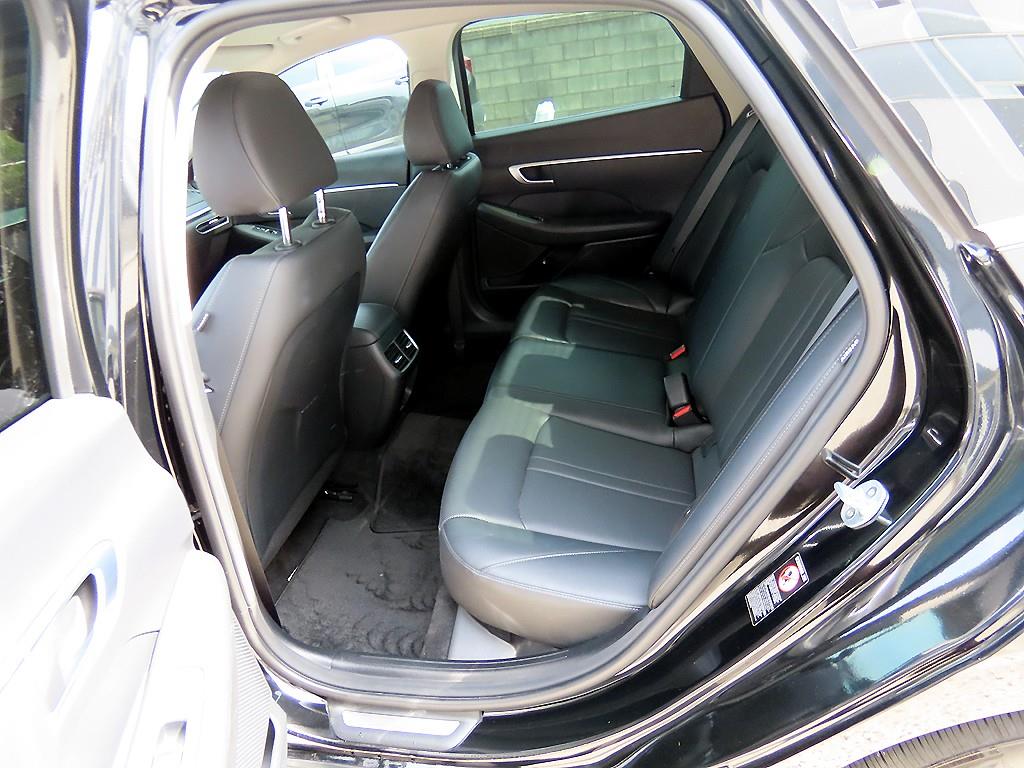 HYUNDAI Sonata - Vista 6