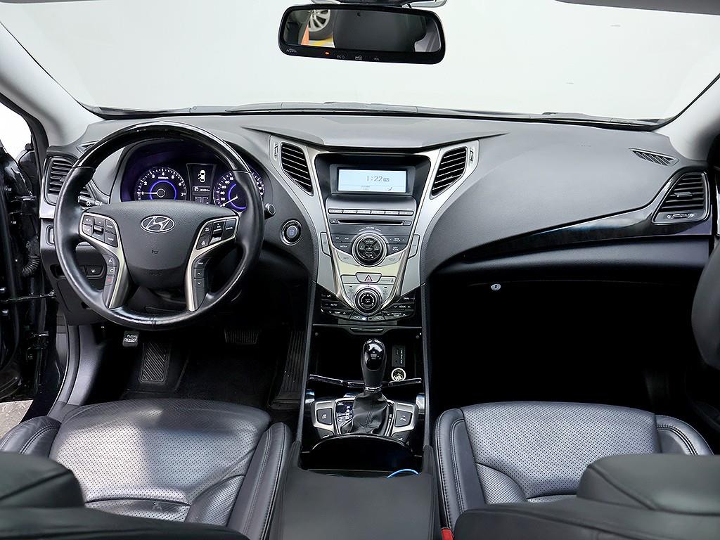 HYUNDAI Grandeur - Vista 9