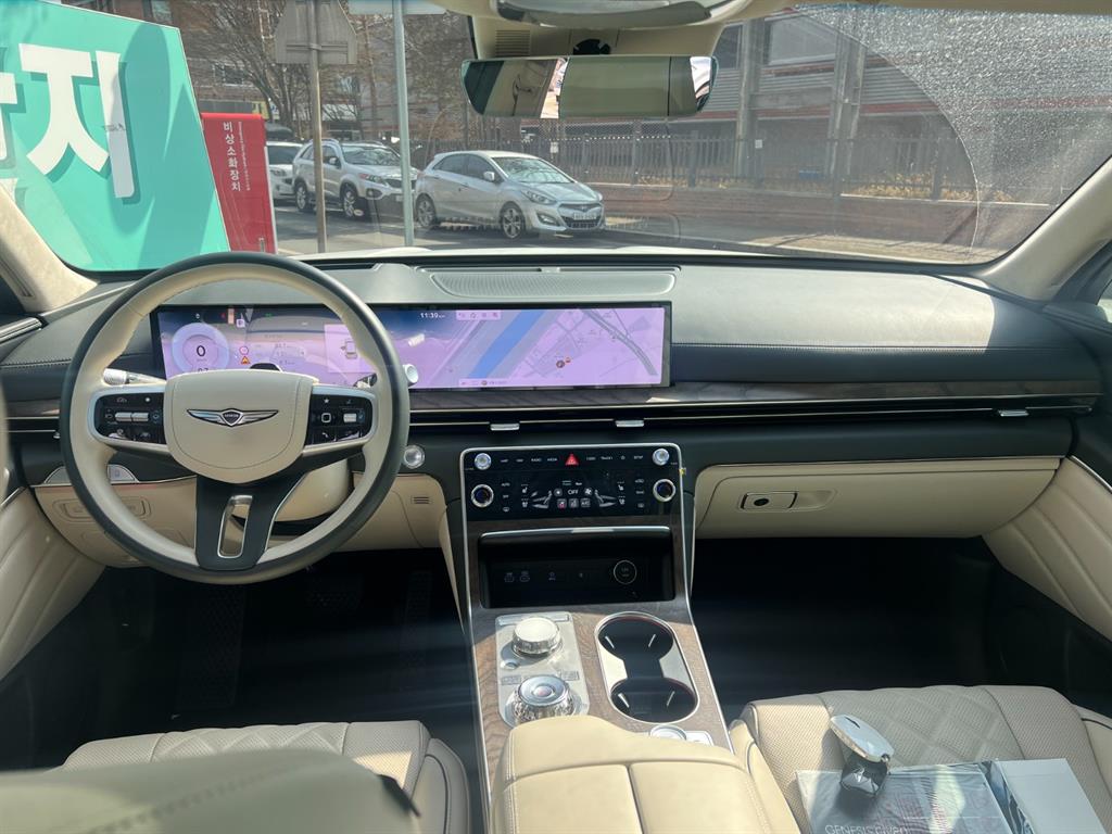 Genesis GV80 - Vista 6