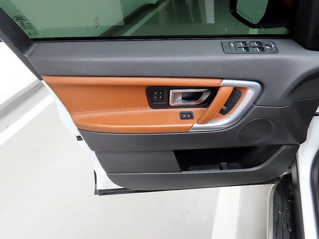 Land Rover Discovery Sports - Vista 11