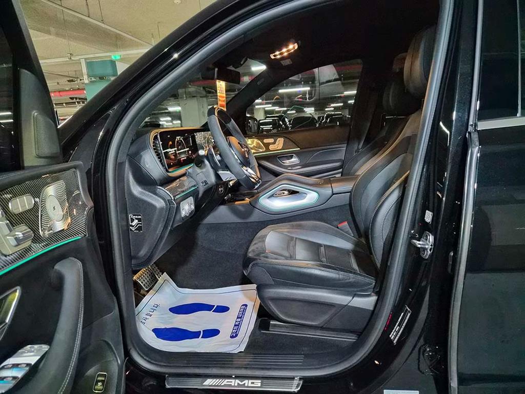 Mercedes Benz GLE Class - Vista 6