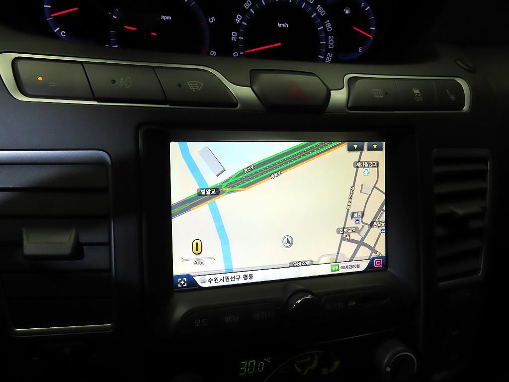 Ssangyong Korando 2014 Plateado - Importación desde Corea - HF Imports Iquique - Foto 13