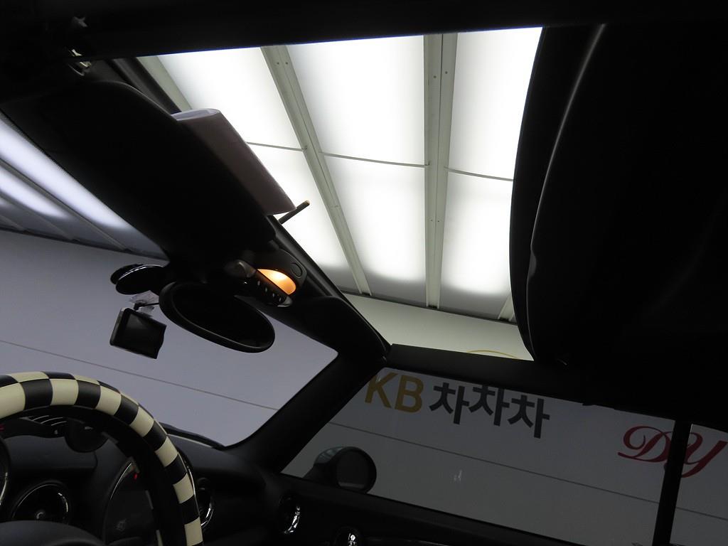 Mini Cooper Convertible 2012 skyblue - Importación desde Corea - HF Imports Iquique - Foto 17