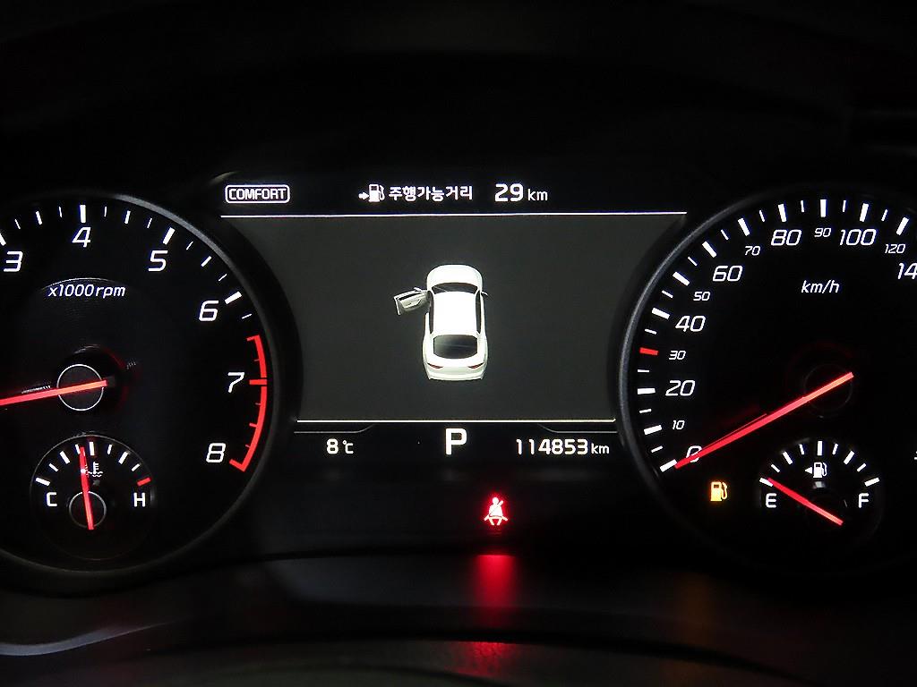 KIA Stinger - Vista 9