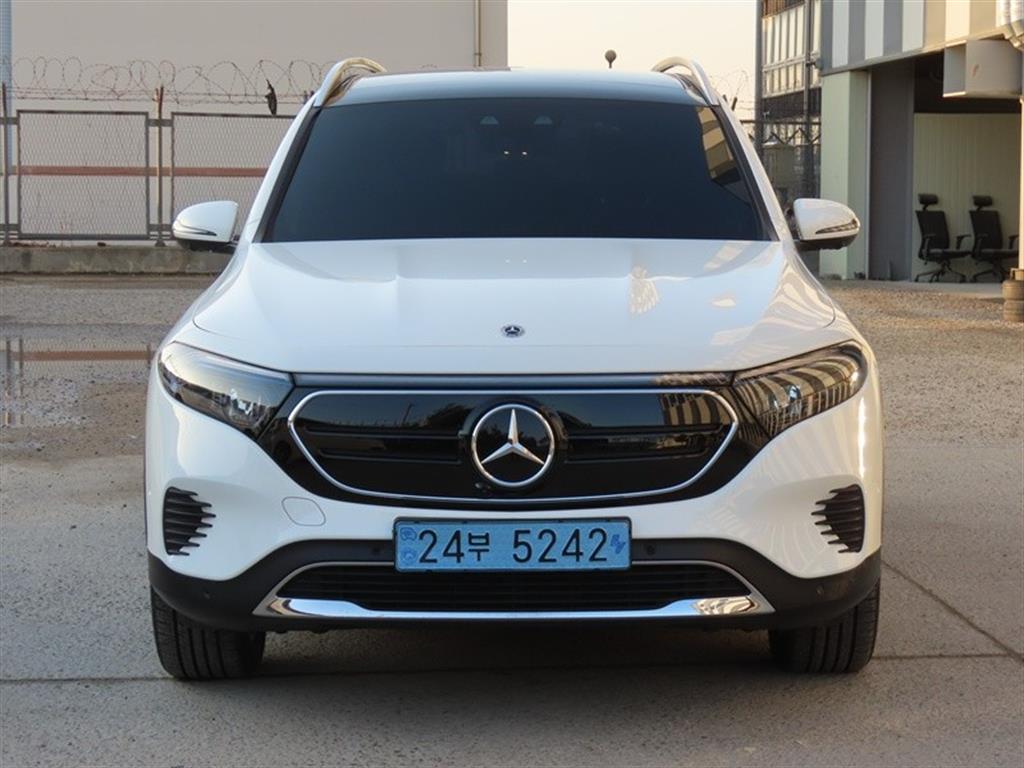 Mercedes Benz EQB 2022 Blanco - Importación desde Corea - HF Imports Iquique - Foto 1