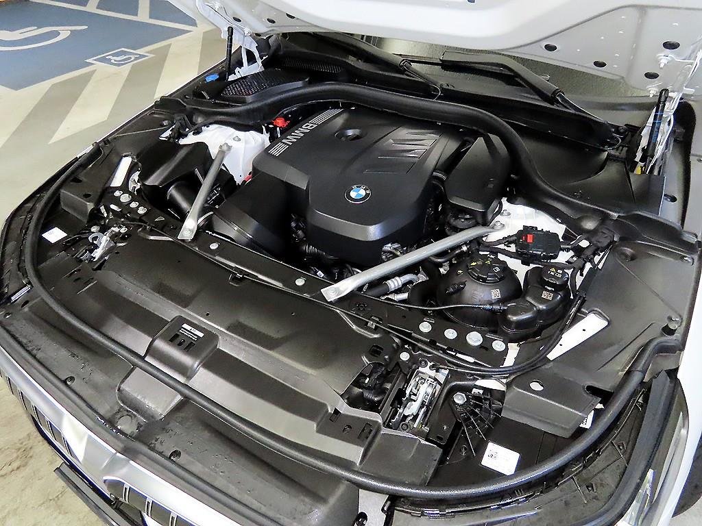 BMW 5 Series 2025 - Importación desde Corea - HF Imports Iquique - Foto 19